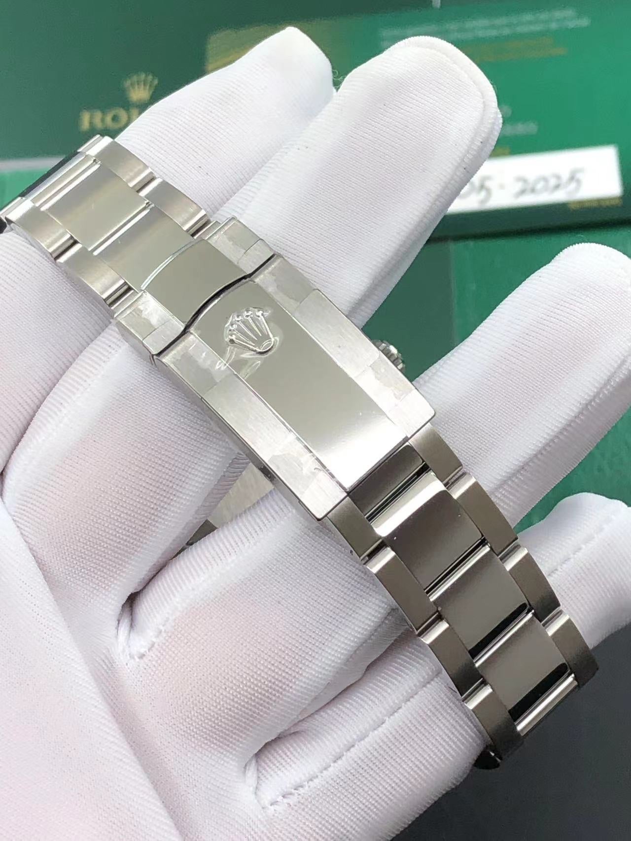 2025 Brand New Rolex - 126300-0019 Datejust 41 Stainless Steel Smooth / Jubilee / Oyster