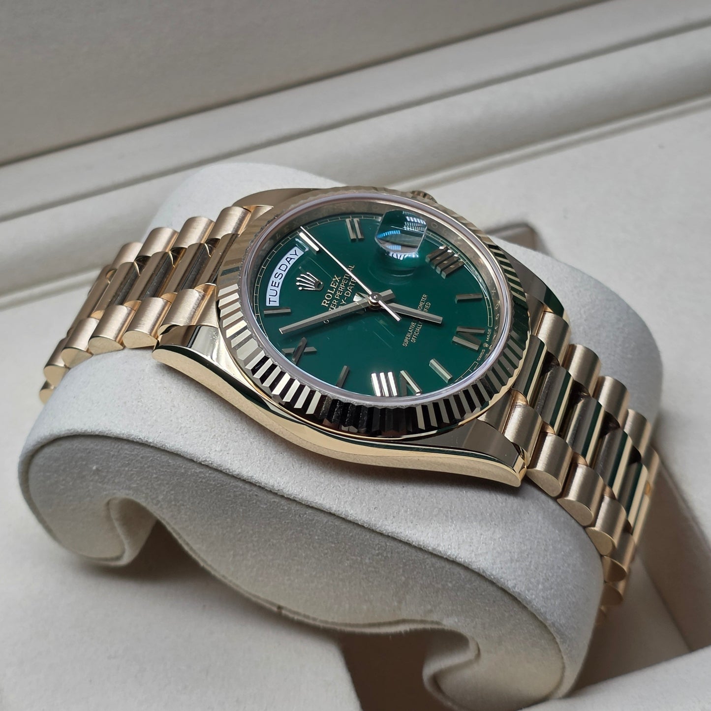 2025 Brand New Rolex - 228238-0061 Day-Date 40 Yellow Gold / Green - Roman