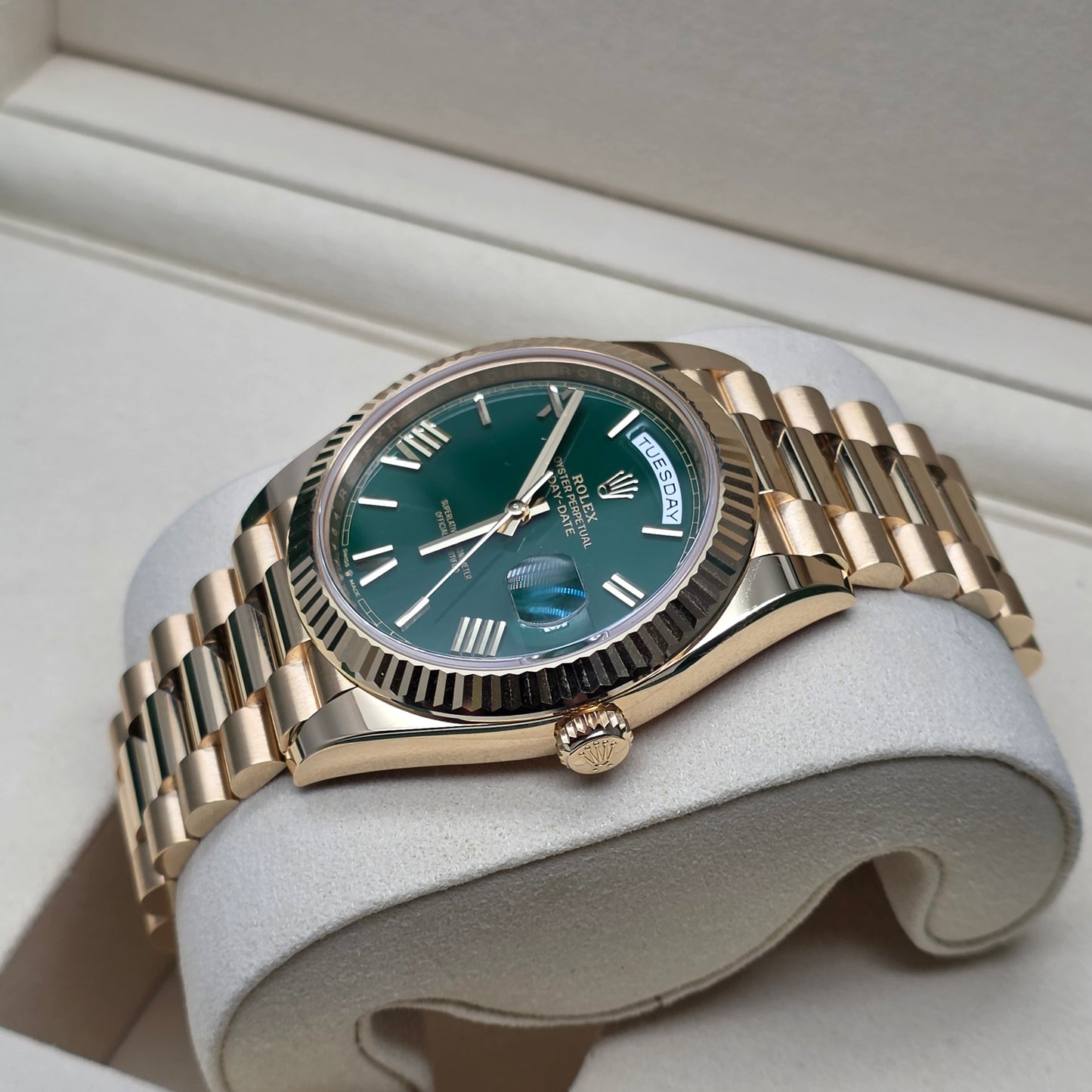 2025 Brand New Rolex - 228238-0061 Day-Date 40 Yellow Gold / Green - Roman