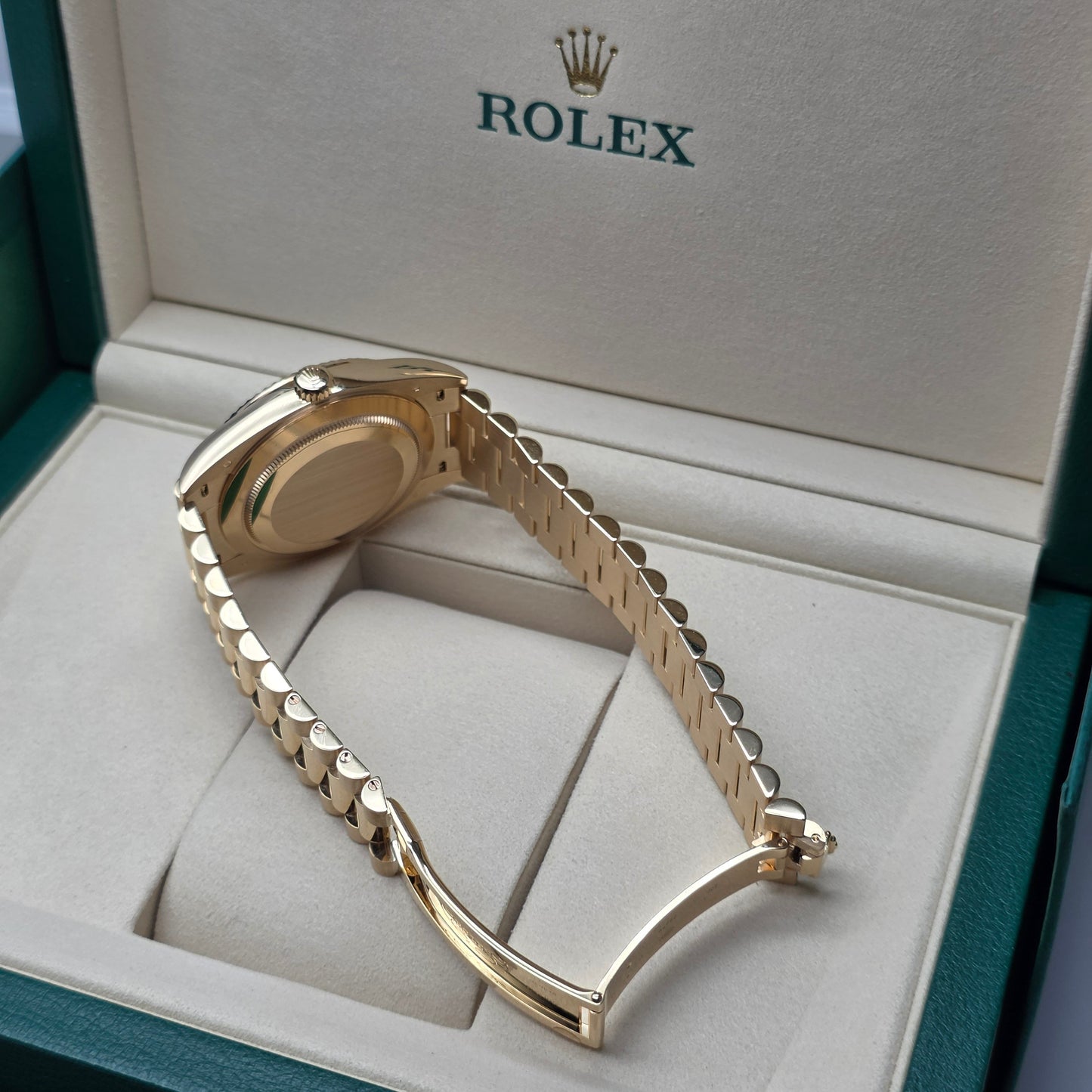 2025 Brand New Rolex - 228238-0061 Day-Date 40 Yellow Gold / Green - Roman