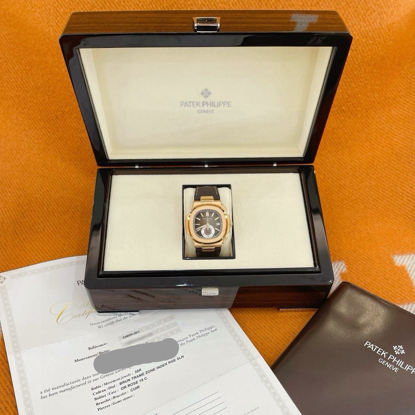 2022 Pre-owned Patek Philippe - 5980R-001 Nautilus 5980 Rose Gold / Strap