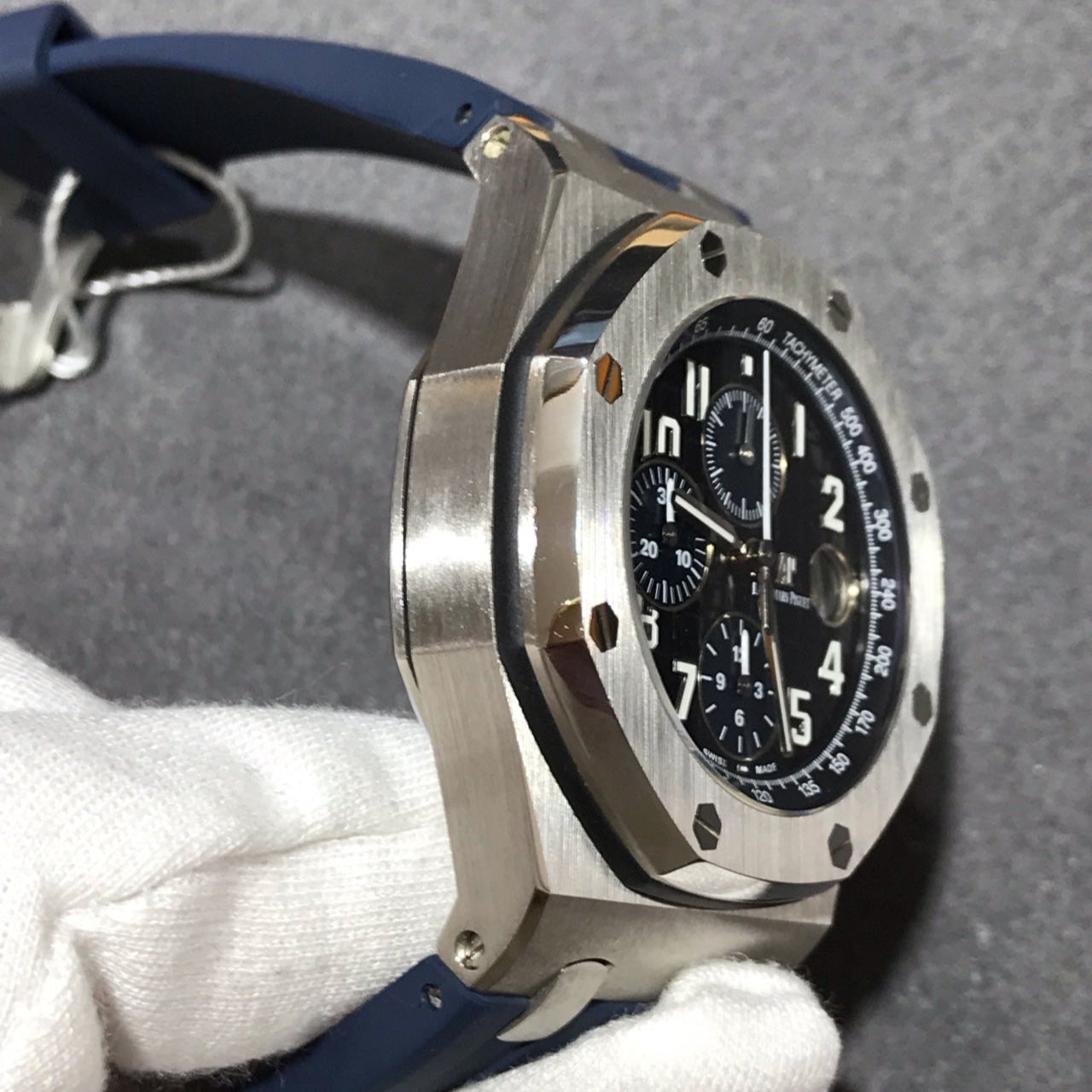 Watch ONLY Pre-owned Audemars Piguet - 26470ST.OO.A028CR.01 Royal Oak Offshore 26470 Stainless Steel / Black / Alligator