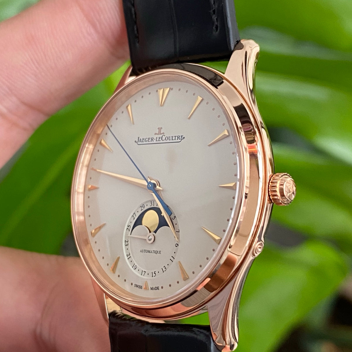 2021 Pre-owned Jaeger-LeCoultre - 1362520 Master Ultra Thin Moon Pink Gold / Eggshell / Alligator