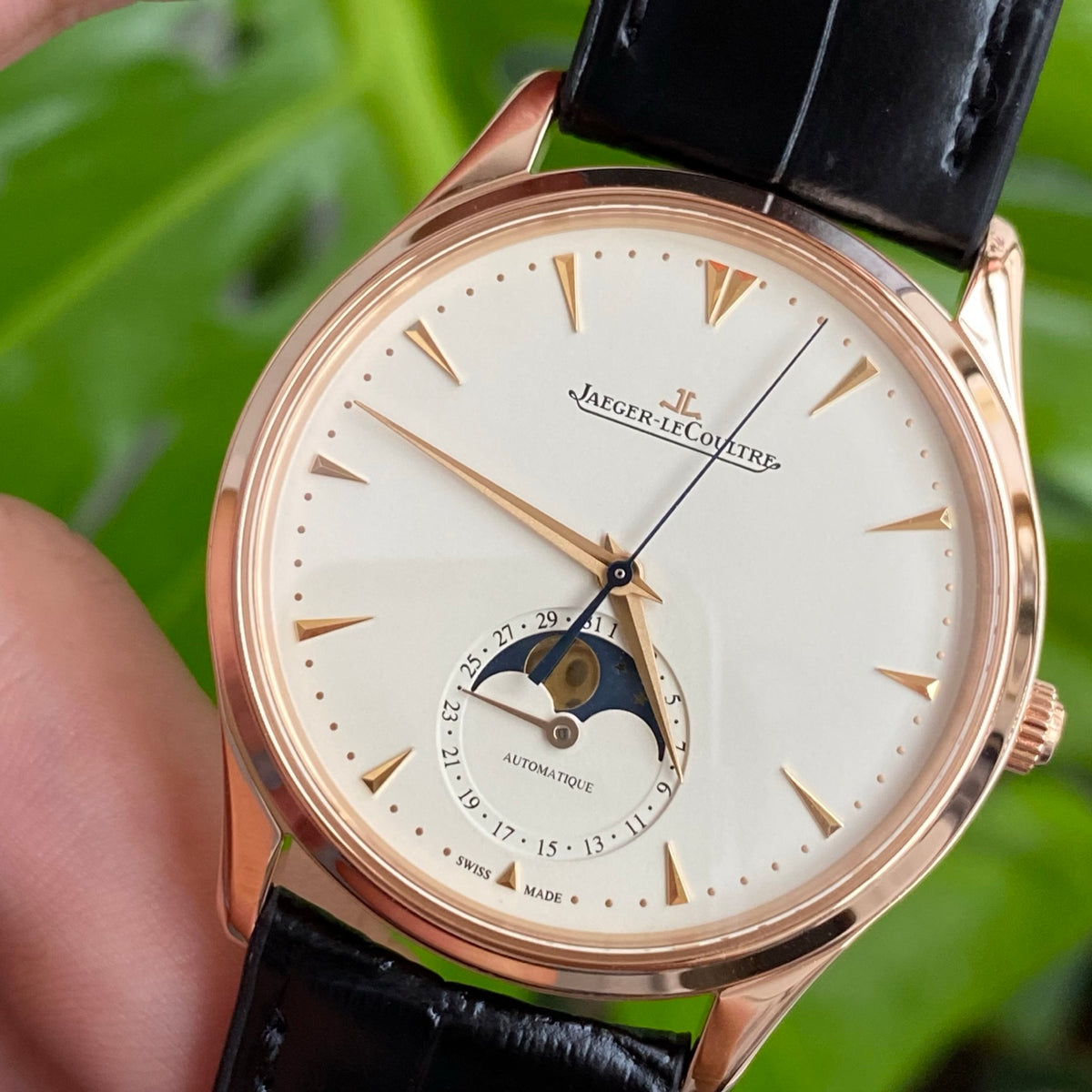2021 Pre-owned Jaeger-LeCoultre - 1362520 Master Ultra Thin Moon Pink Gold / Eggshell / Alligator