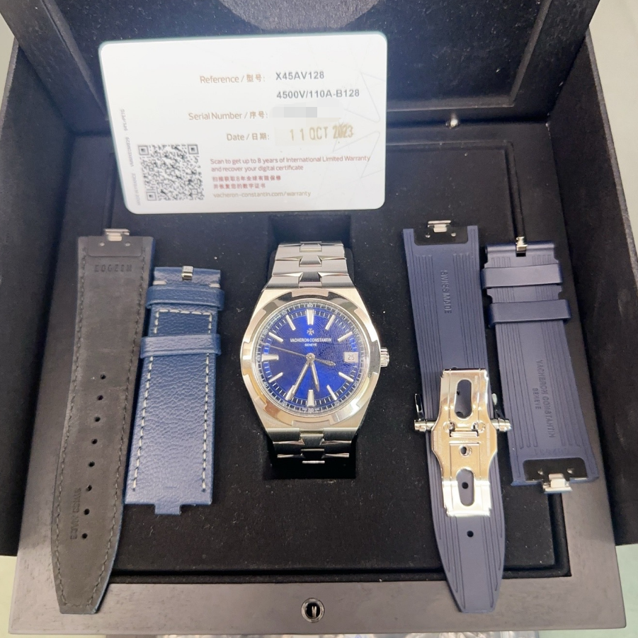 2023 Pre-owned Vacheron Constantin - 4500V/110A-B128 Overseas Date Stainless Steel / Blue