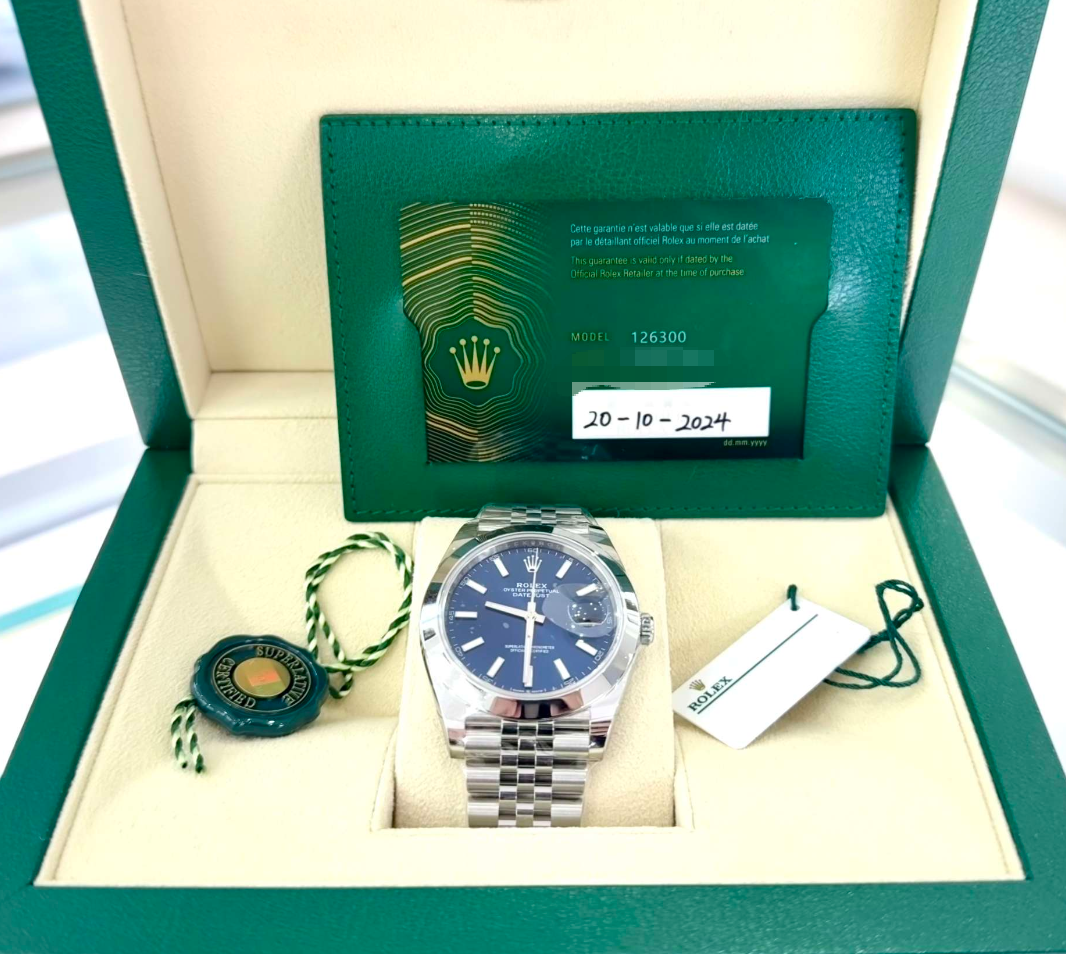 2024 Pre-owned Rolex - 126300-0002 Datejust 41 Stainless Steel Smooth / Jubilee / Blue