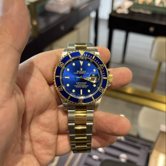 2005 Pre-owned Rolex - 16613 Blue SuperLuminova Submariner Date 16613 Blue Tritium
