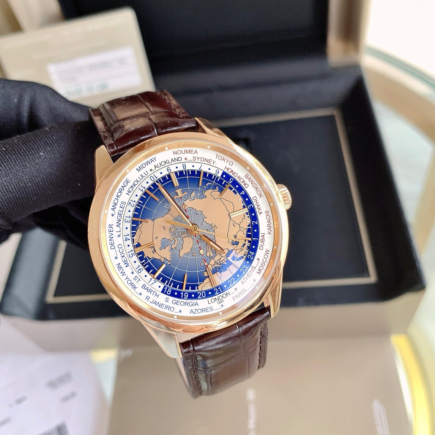 Jaeger-LeCoultre Q8102520 Geophysic Universal Time