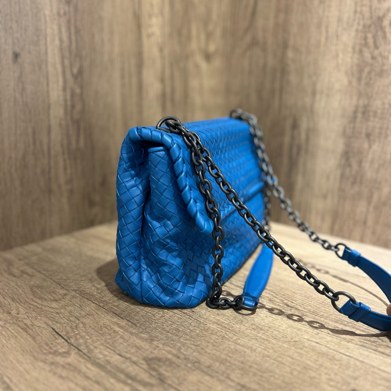 Bottega Veneta Intrecciato Olimpia Bag In Blue