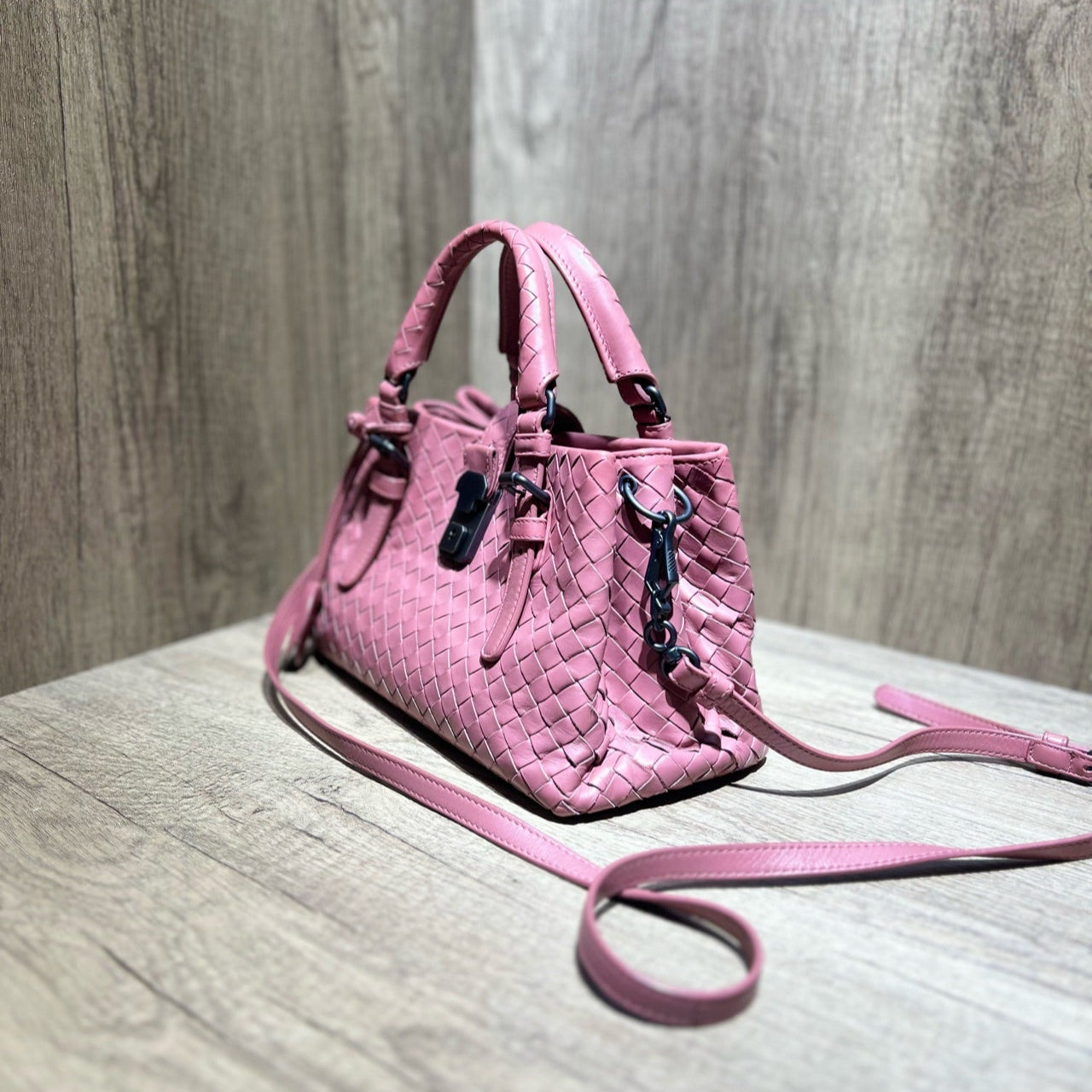 Bottega Veneta Intrecciato Small Roma Tote In Pink