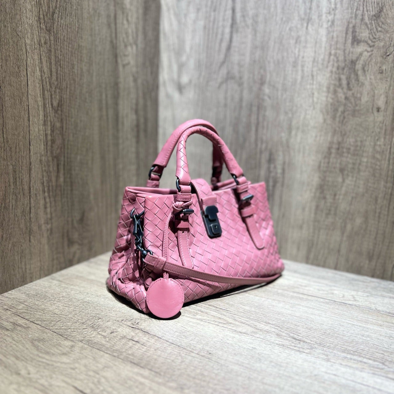 Bottega Veneta Intrecciato Small Roma Tote In Pink