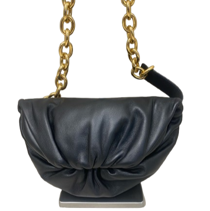 Bottega Veneta Chain Pouch Leather Handbag In Black