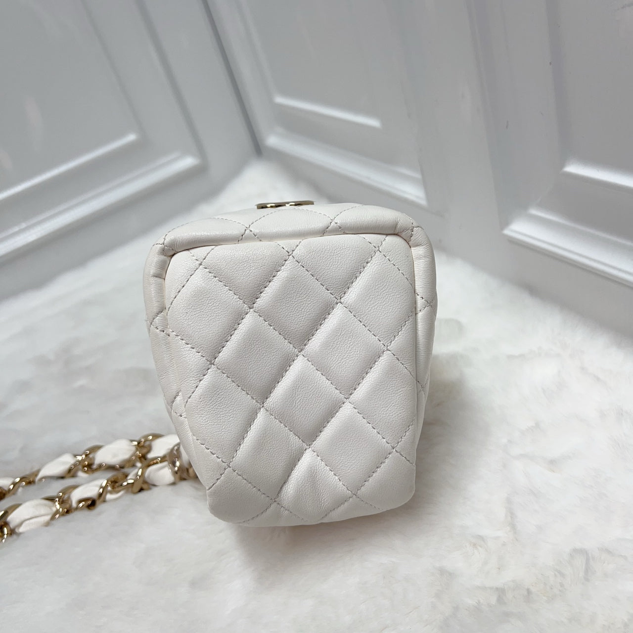 Chanel Classic Small Vanity With Chain In White