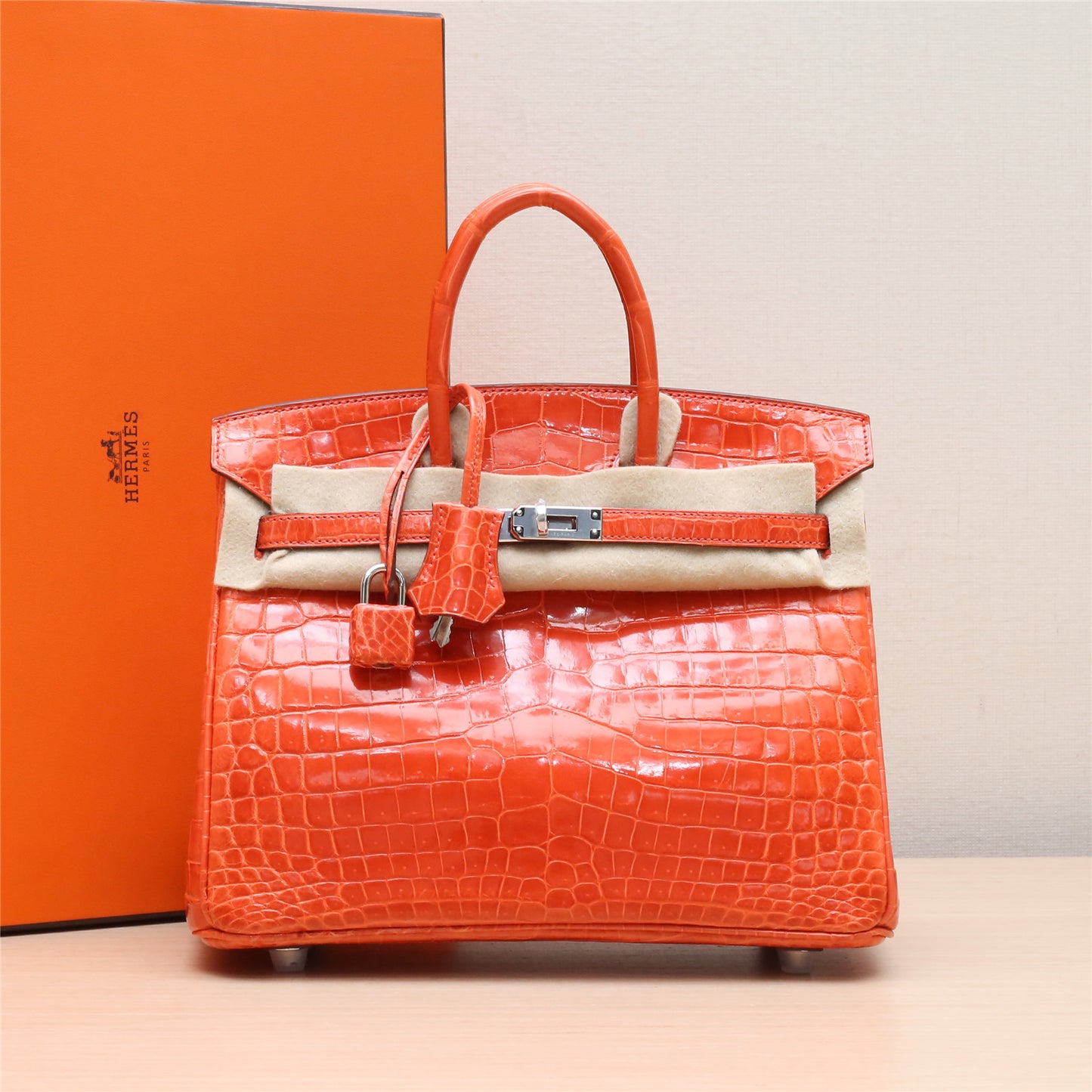 Hermès Birkin 25 8V Orange Poppy Niloticus Crocodile Palladium Hardware