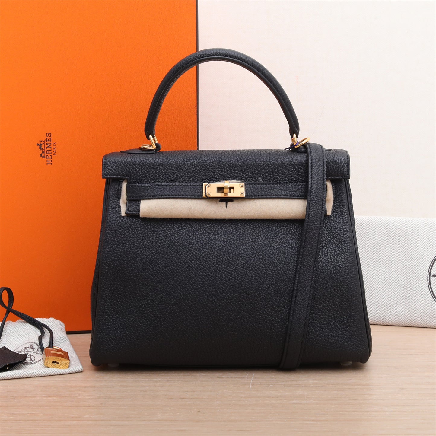 Hermès Kelly 25 89 Noir Togo Gold Hardware