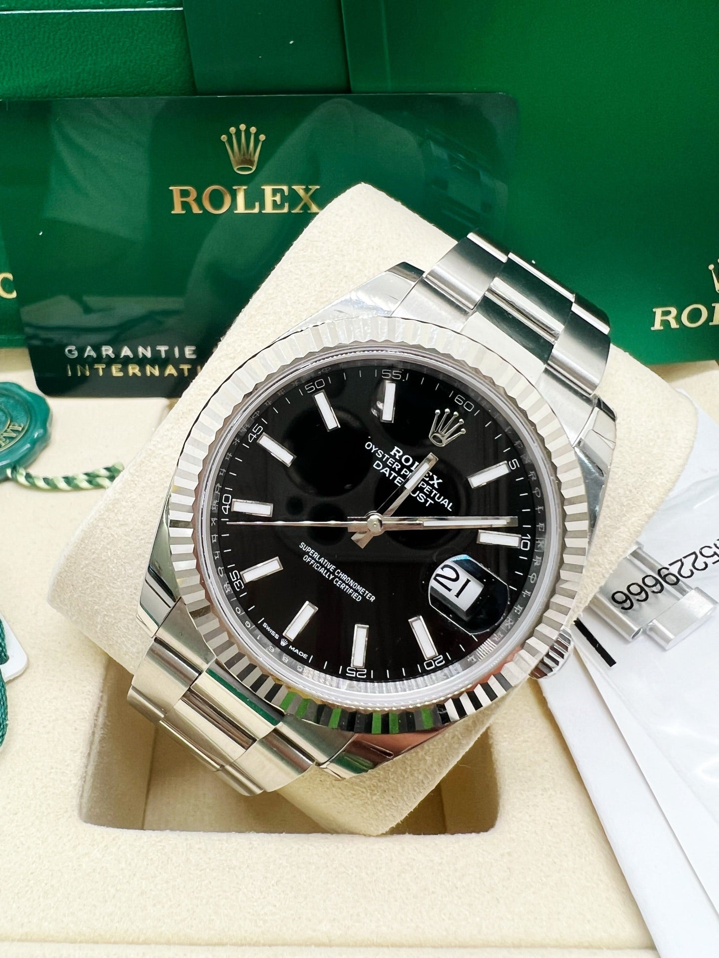 2025 Brand New Rolex - 126334-0017 Datejust 41 Stainless Steel Fluted / Oyster / Black