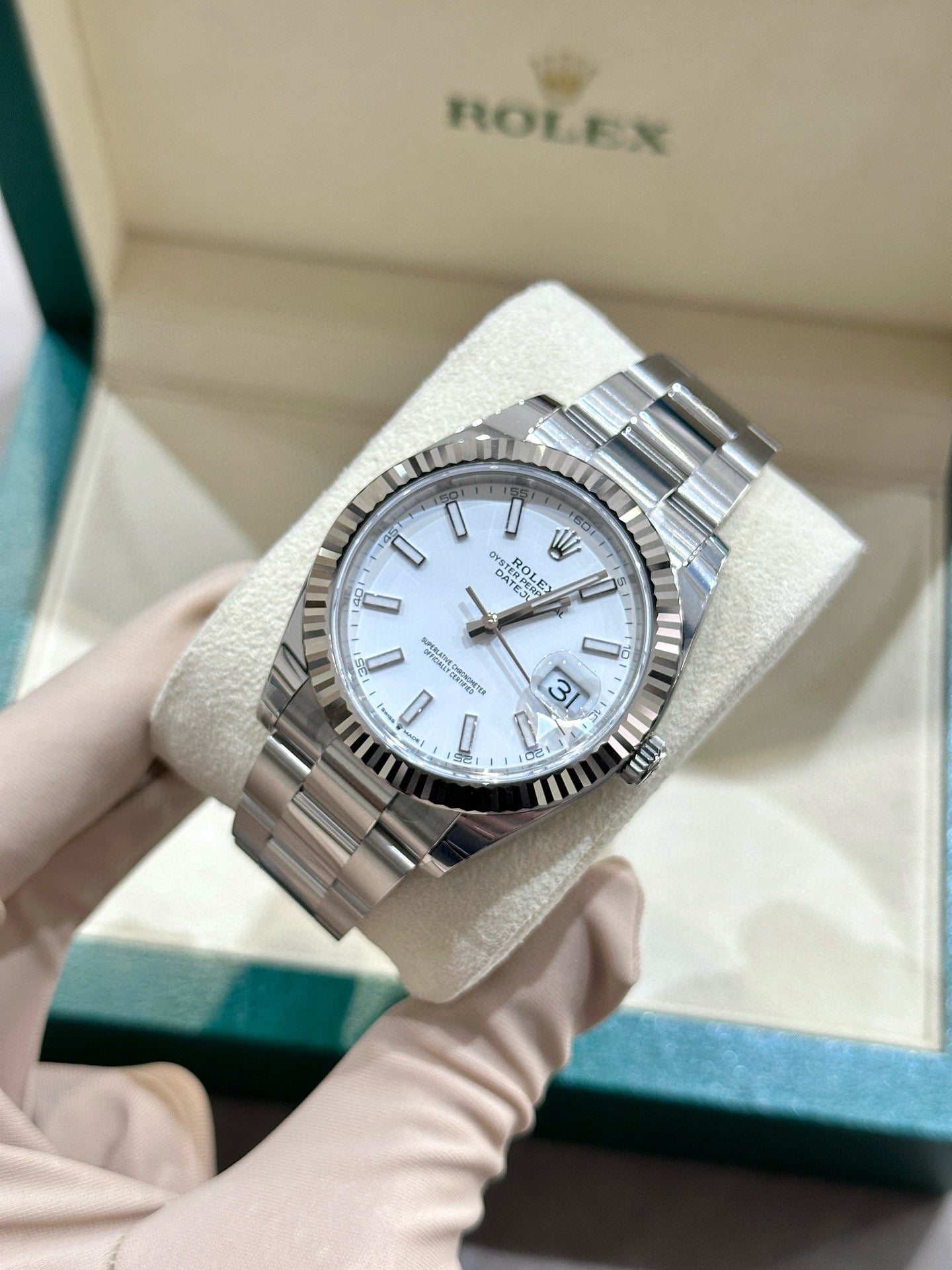 2025 Brand New Rolex - 126334-0009 Datejust 41 Stainless Steel Fluted / Oyster / White