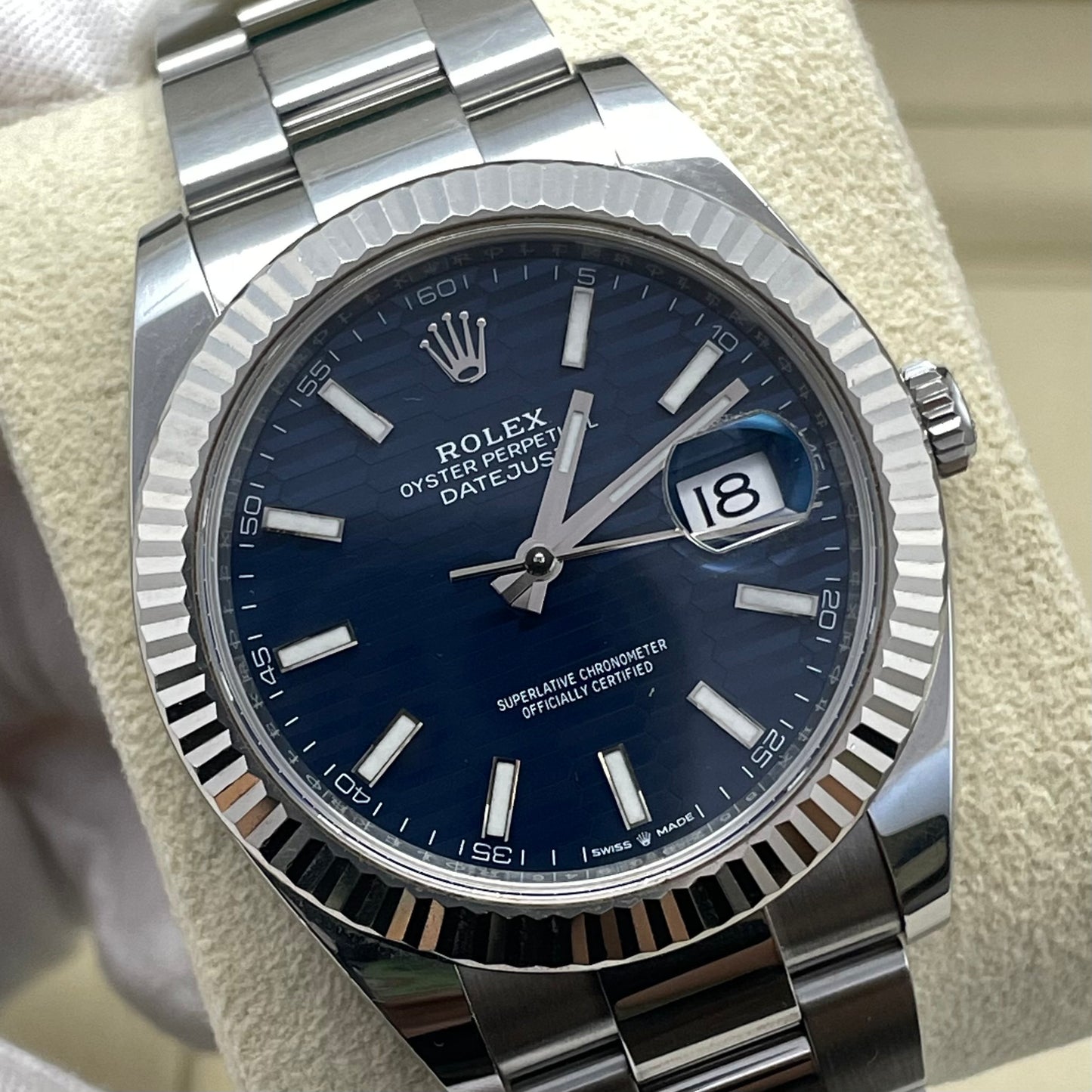 2024 Pre-owned Rolex - 126334-0031 Datejust 41 Stainless Steel - Fluted / Blue - Fluted / Oyster