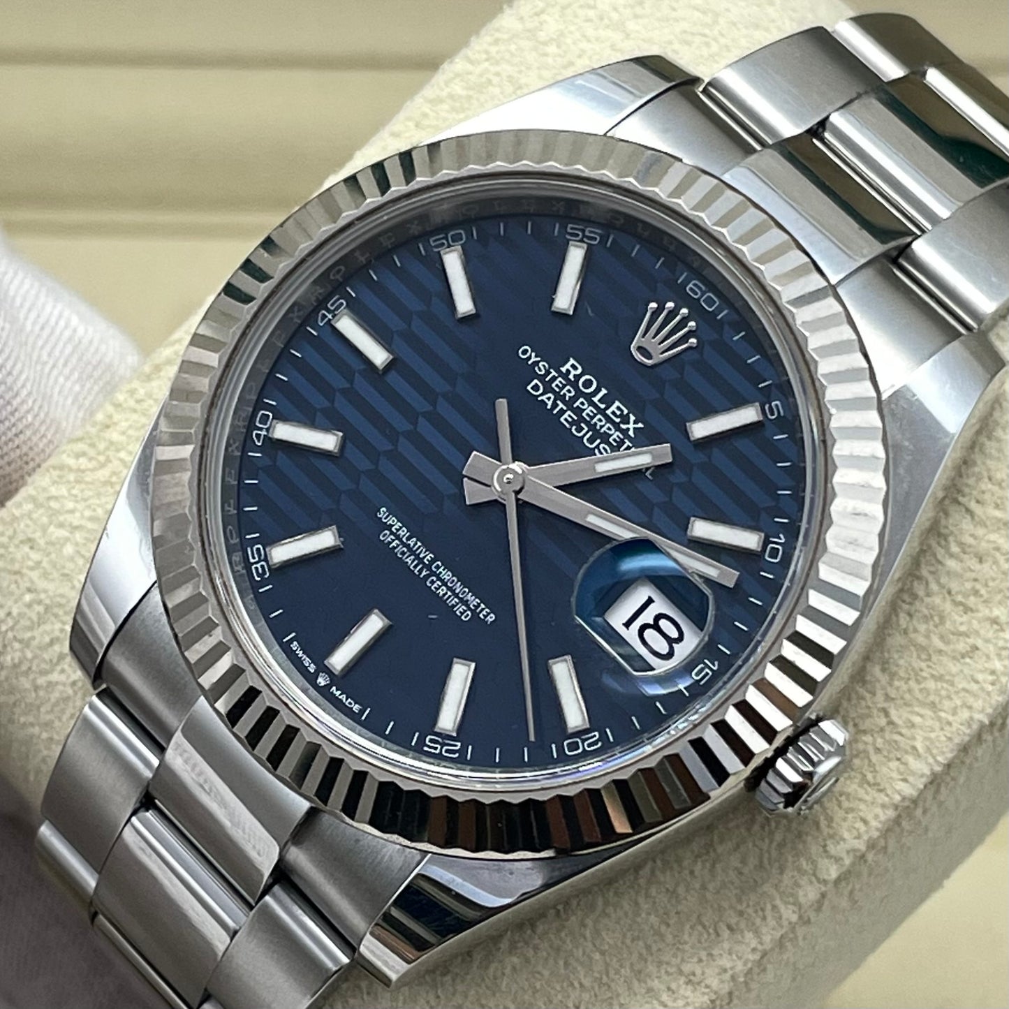 2024 Pre-owned Rolex - 126334-0031 Datejust 41 Stainless Steel - Fluted / Blue - Fluted / Oyster