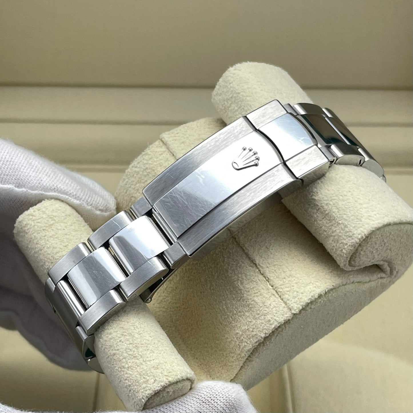 2024 Pre-owned Rolex - 126334-0031 Datejust 41 Stainless Steel - Fluted / Blue - Fluted / Oyster