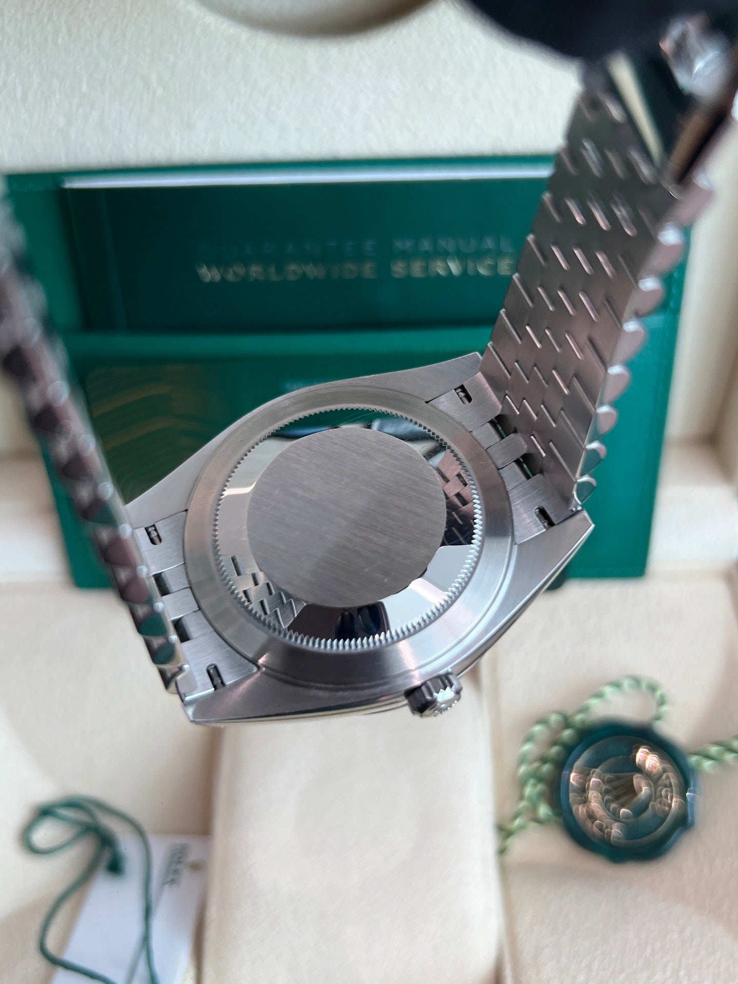 2022 Pre-owned Rolex - 126334-0030 Datejust 41 Stainless Steel - Fluted / Green - Fluted / Jubilee