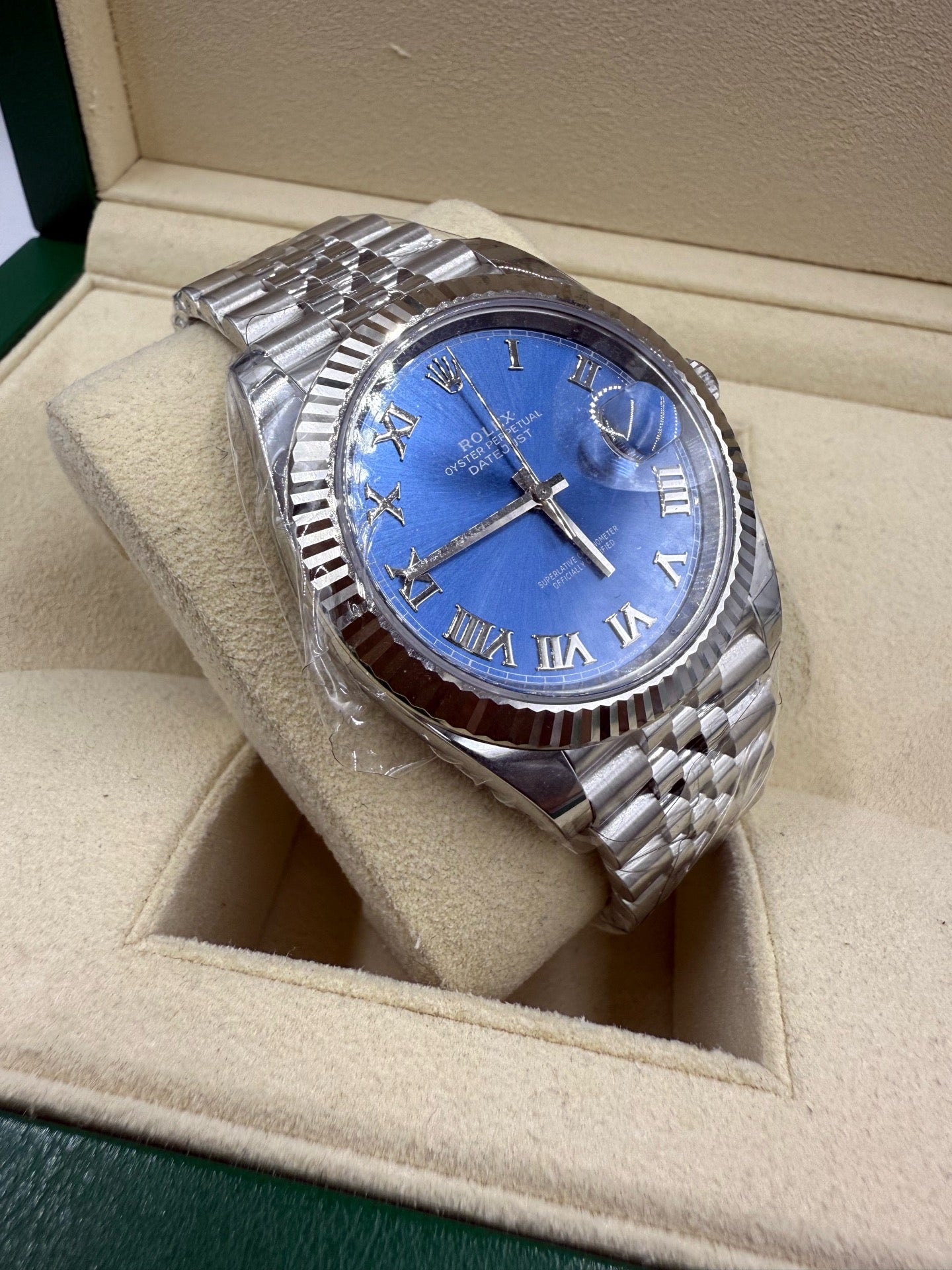 2025 Brand New Rolex - 126334-0026 Datejust 41 Stainless Steel Fluted / Blue - Roman / Jubilee