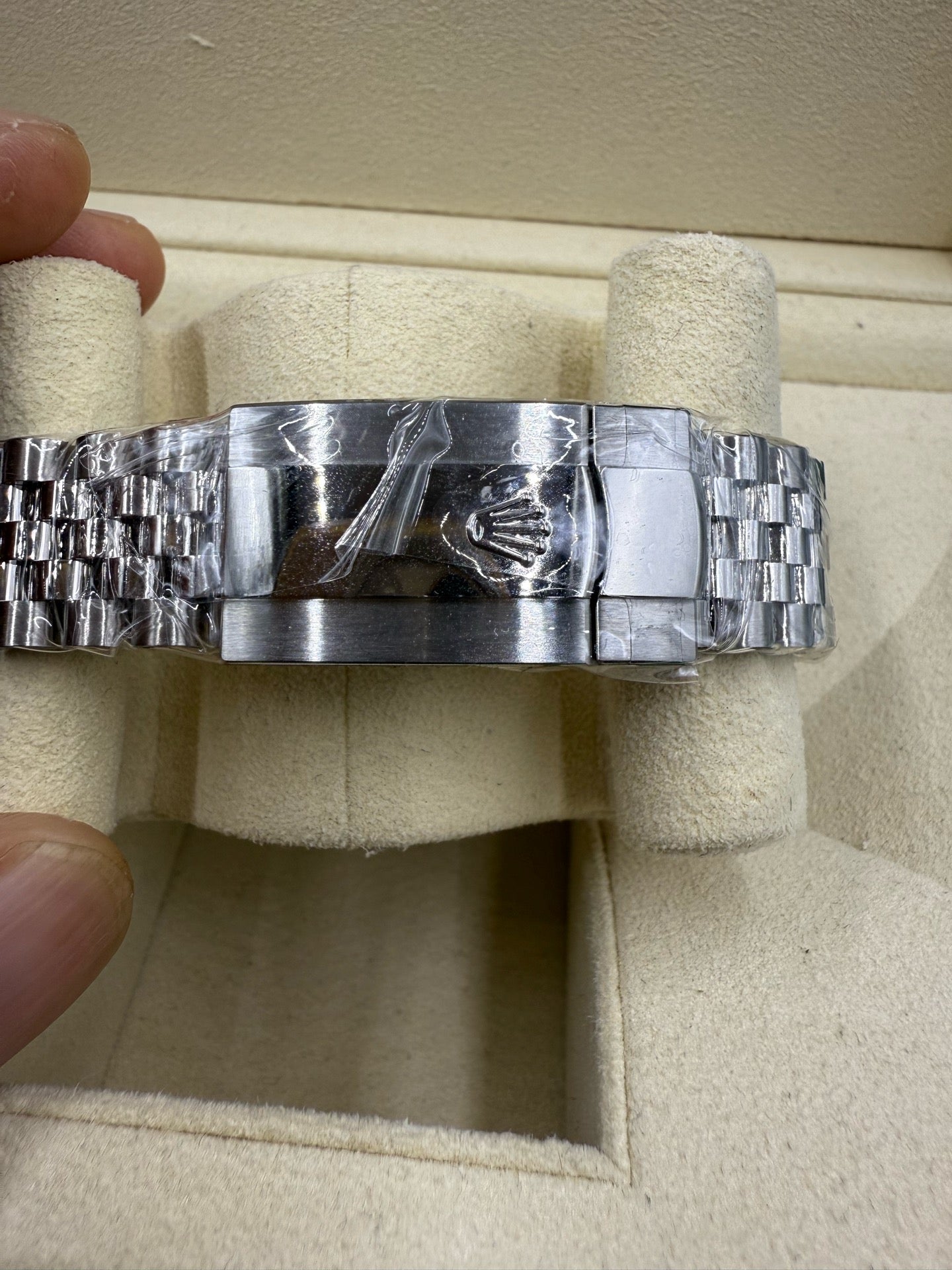 2025 Brand New Rolex - 126334-0026 Datejust 41 Stainless Steel Fluted / Blue - Roman / Jubilee