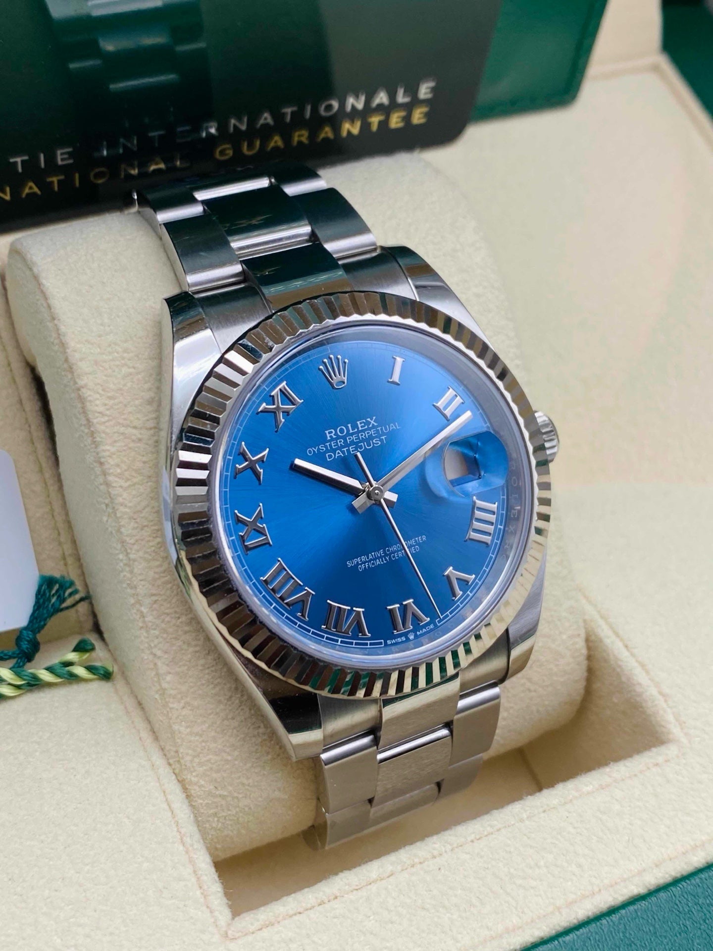 2024 Pre-owned Rolex - 126334-0025 Datejust 41 Stainless Steel Fluted / Blue - Roman / Oyster