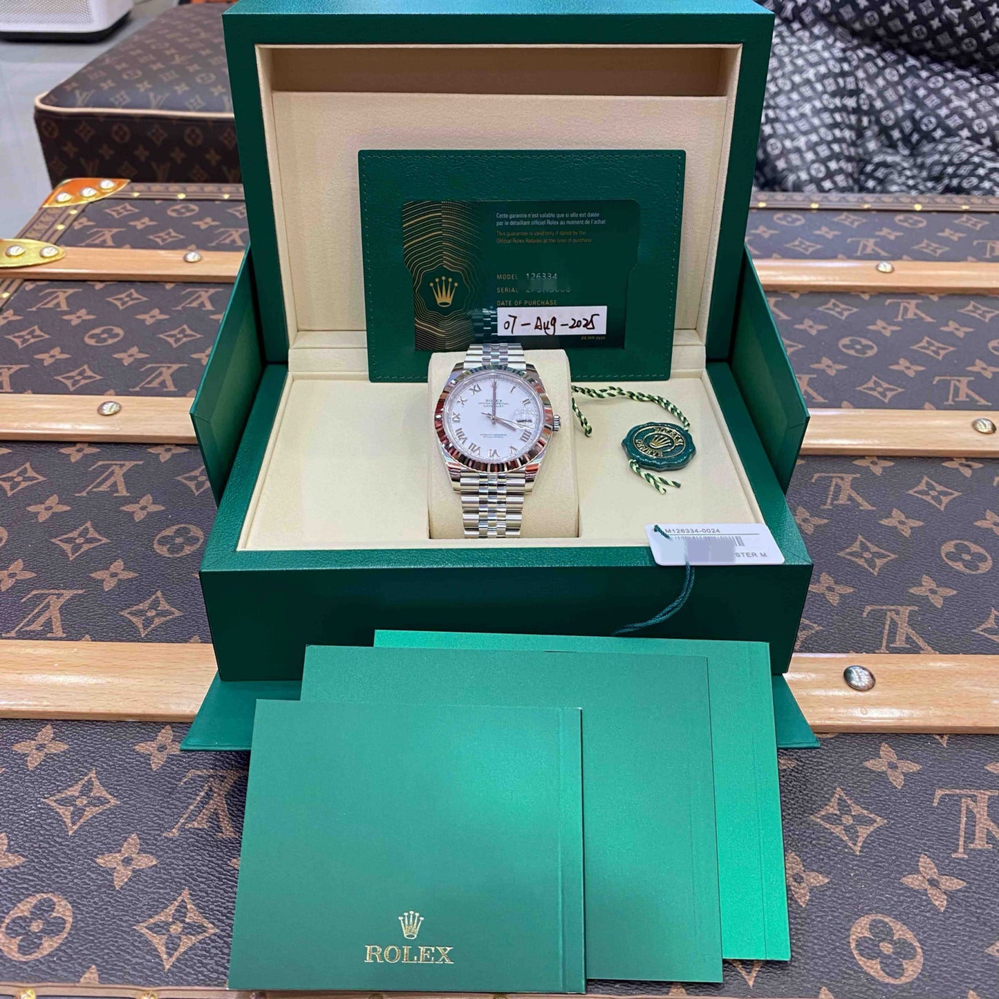 2025 Pre-owned Rolex - 126334-0024 Datejust 41 Stainless Steel Fluted / White - Roman / Jubilee