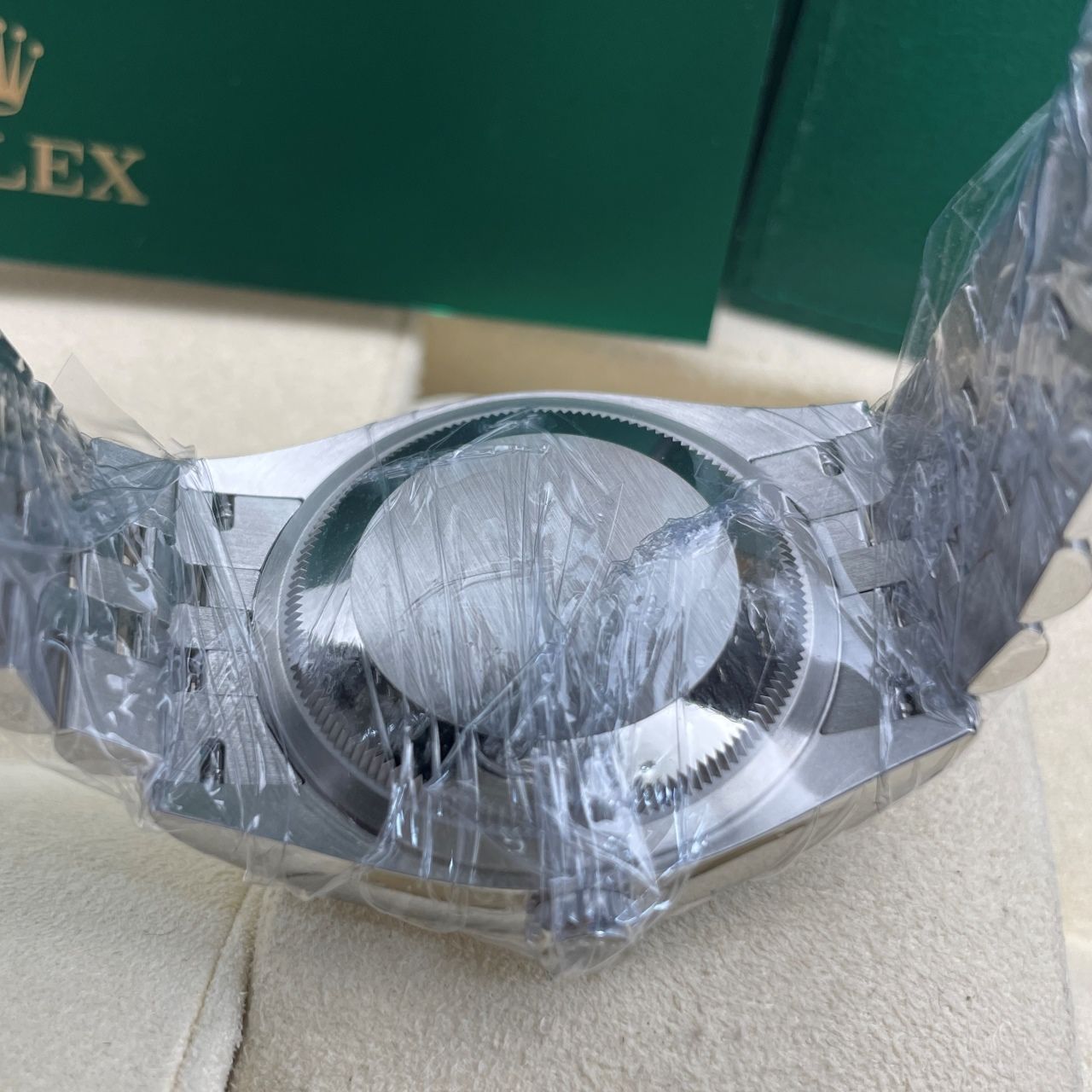 2025 Brand New Rolex - 126234-0051 Datejust 36 Stainless Steel / Fluted / Green / Jubilee