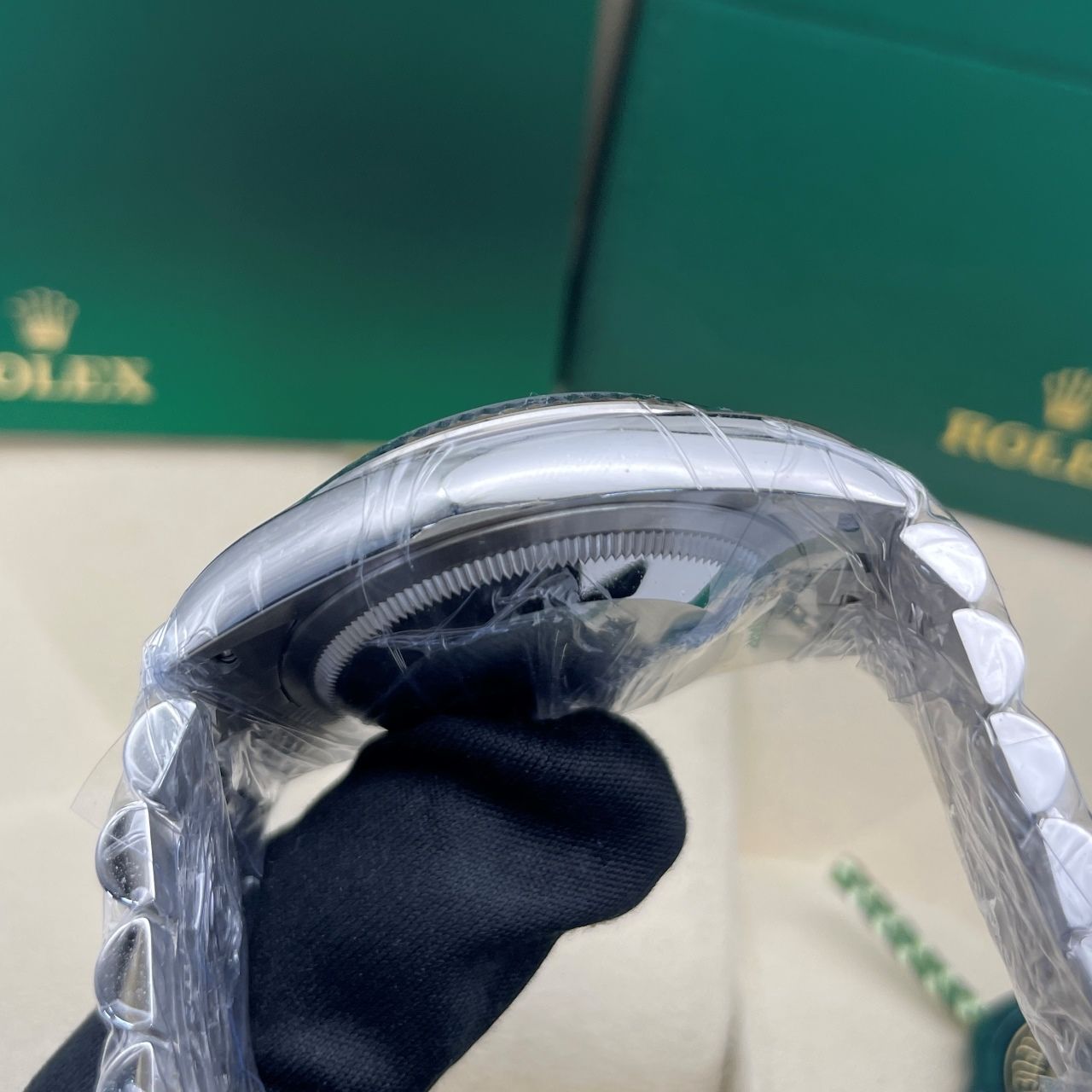 2025 Brand New Rolex - 126234-0051 Datejust 36 Stainless Steel / Fluted / Green / Jubilee