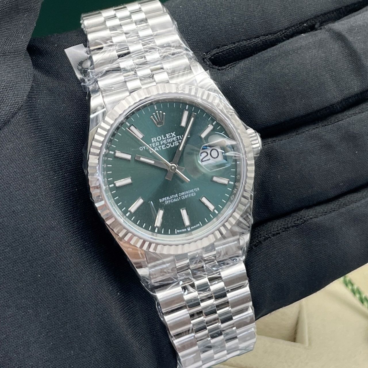 2025 Brand New Rolex - 126234-0051 Datejust 36 Stainless Steel / Fluted / Green / Jubilee