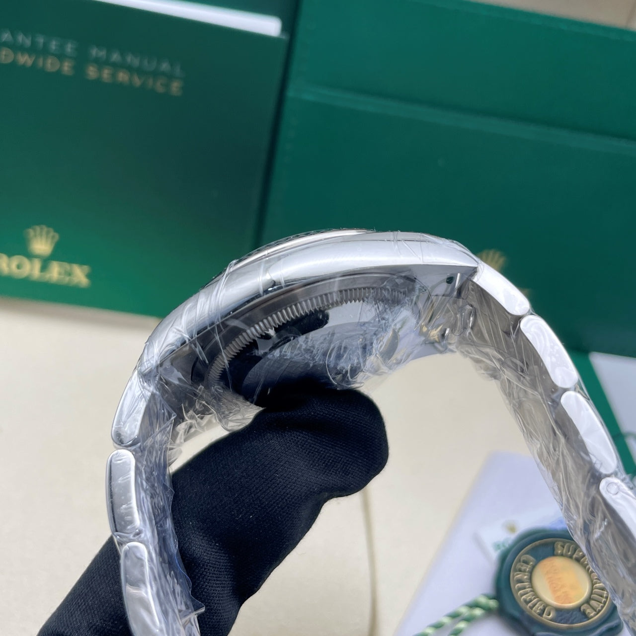 2025 Brand New Rolex - 126234-0052 Datejust 36 Stainless Steel / Fluted / Green / Oyster