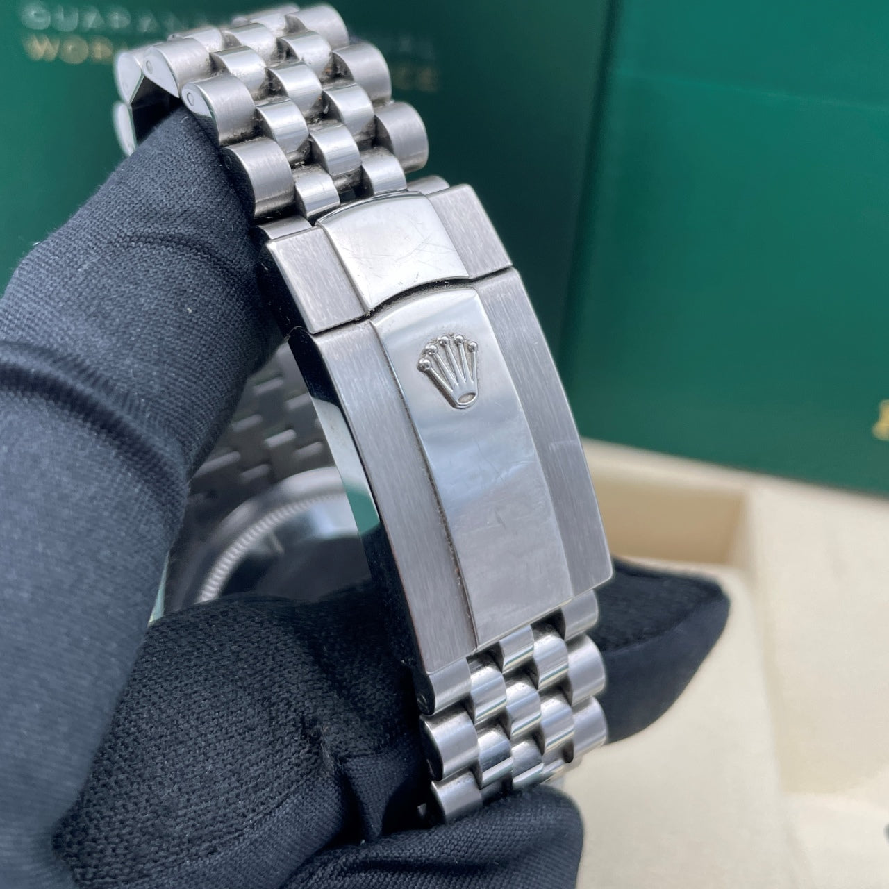 2024 Pre-owned Rolex - 126234-0047 Datejust 36 Stainless Steel / Fluted / Green - Palm / Jubilee