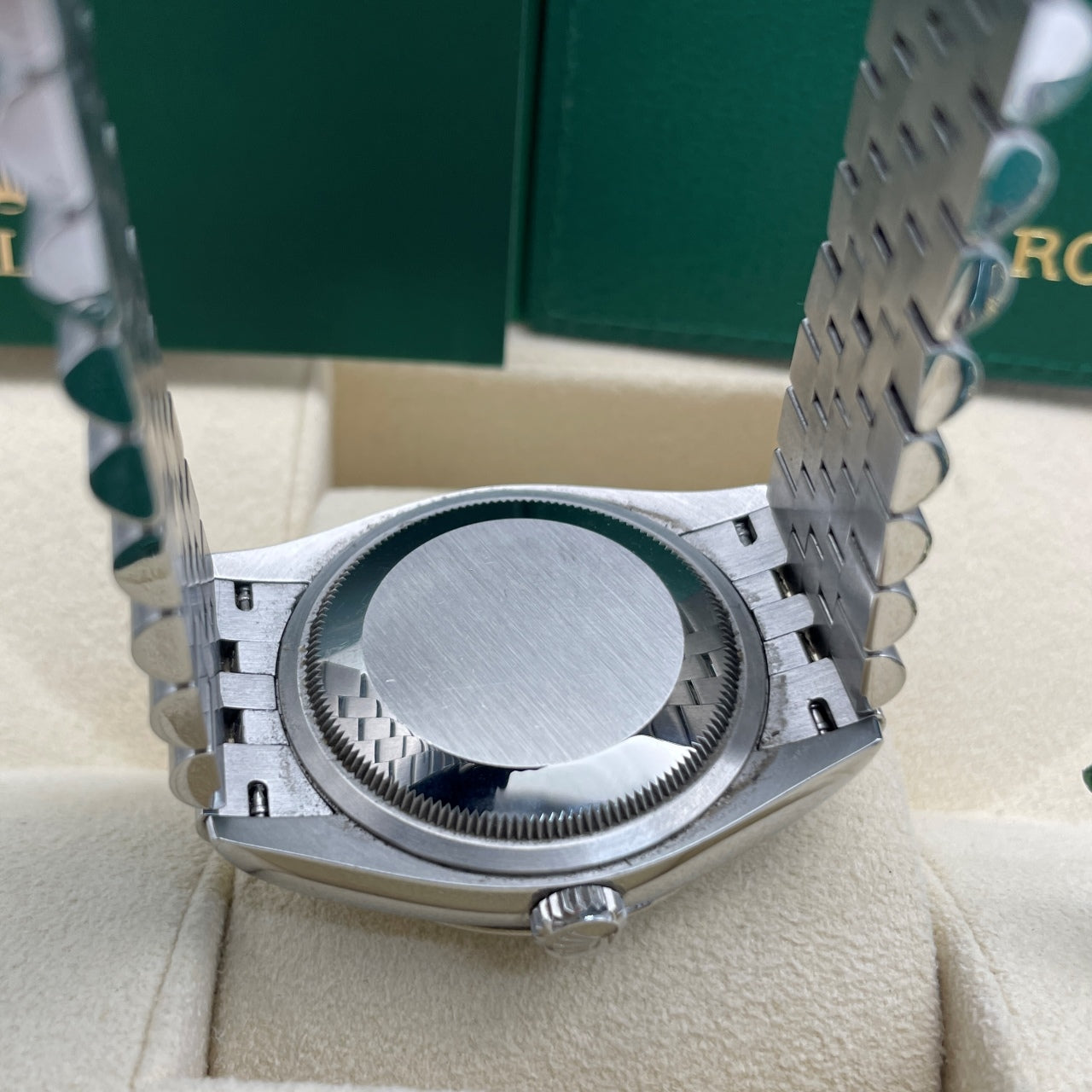 2024 Pre-owned Rolex - 126234-0047 Datejust 36 Stainless Steel / Fluted / Green - Palm / Jubilee