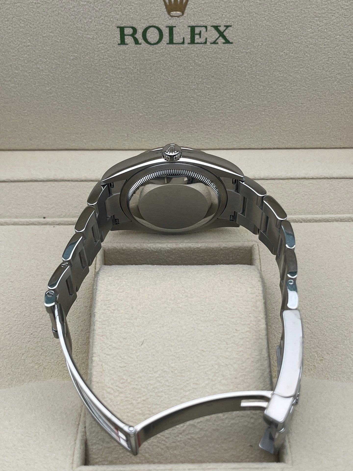 2023 Pre-owned Rolex - 126234-0048 Datejust 36 Stainless Steel / Fluted / Green - Palm / Oyster