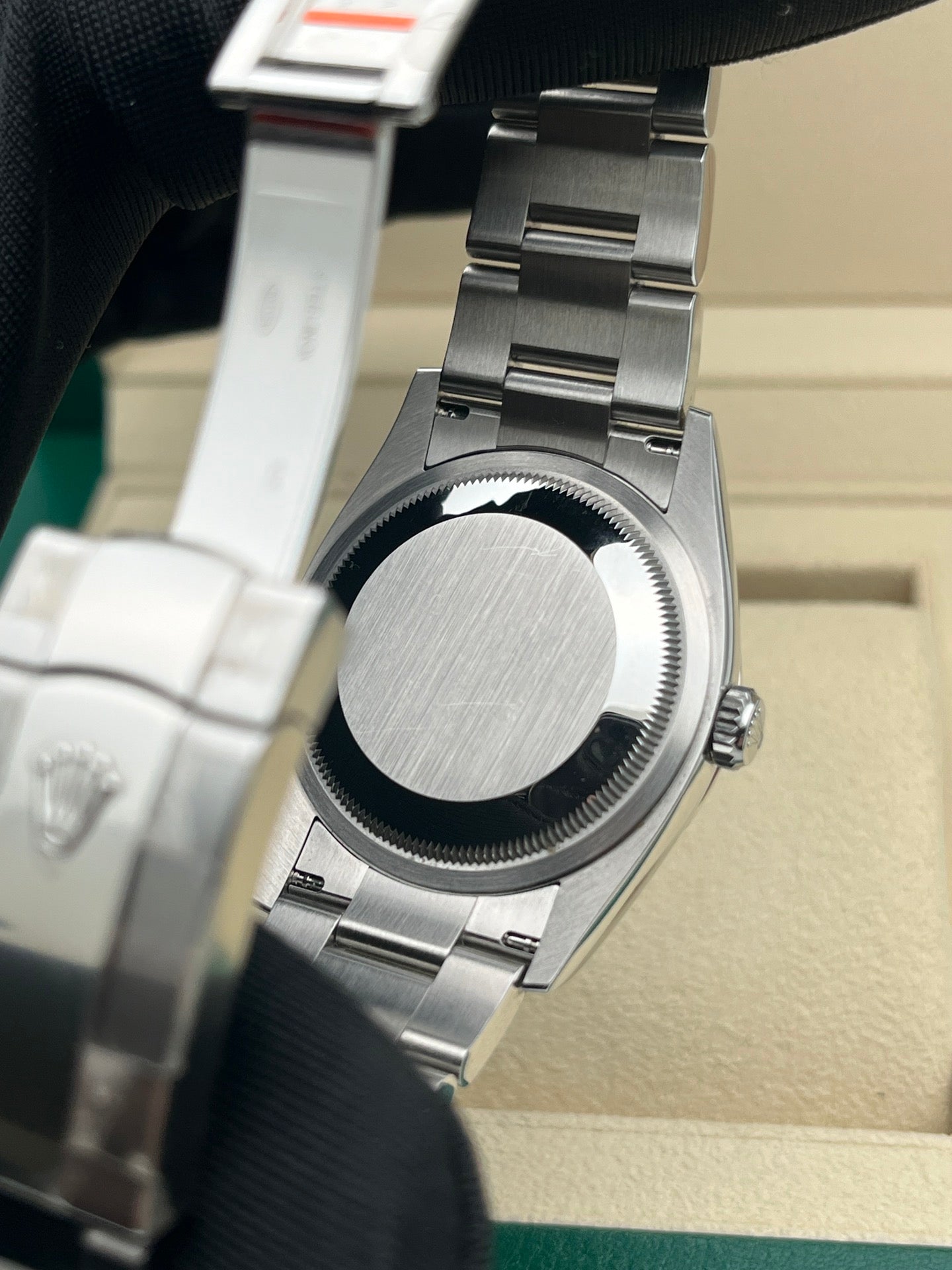 2023 Pre-owned Rolex - 126234-0048 Datejust 36 Stainless Steel / Fluted / Green - Palm / Oyster