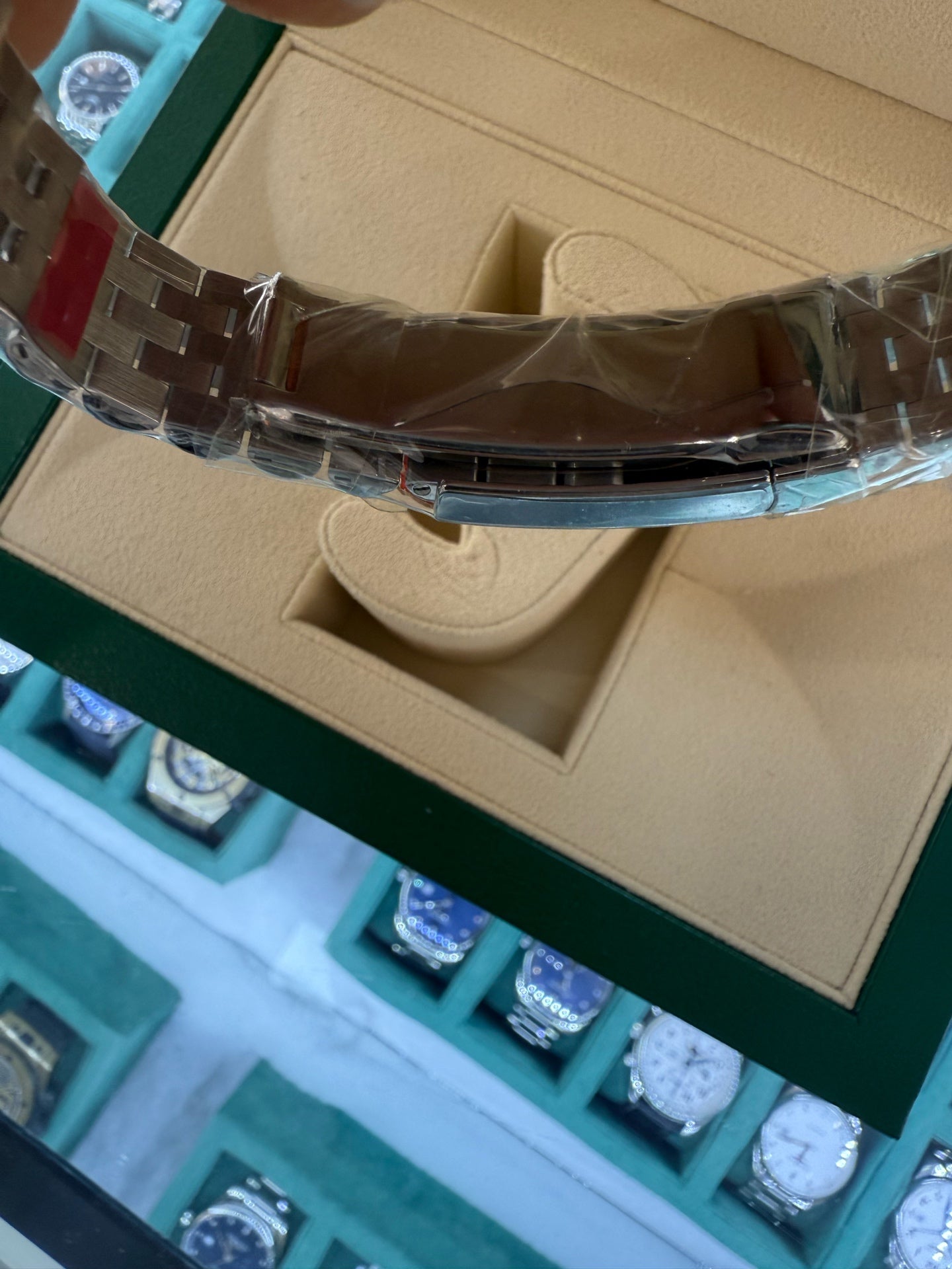 2025 Brand New Rolex - 126234-0037 Datejust 36 Stainless Steel / Fluted / Blue-Diamond / Jubilee