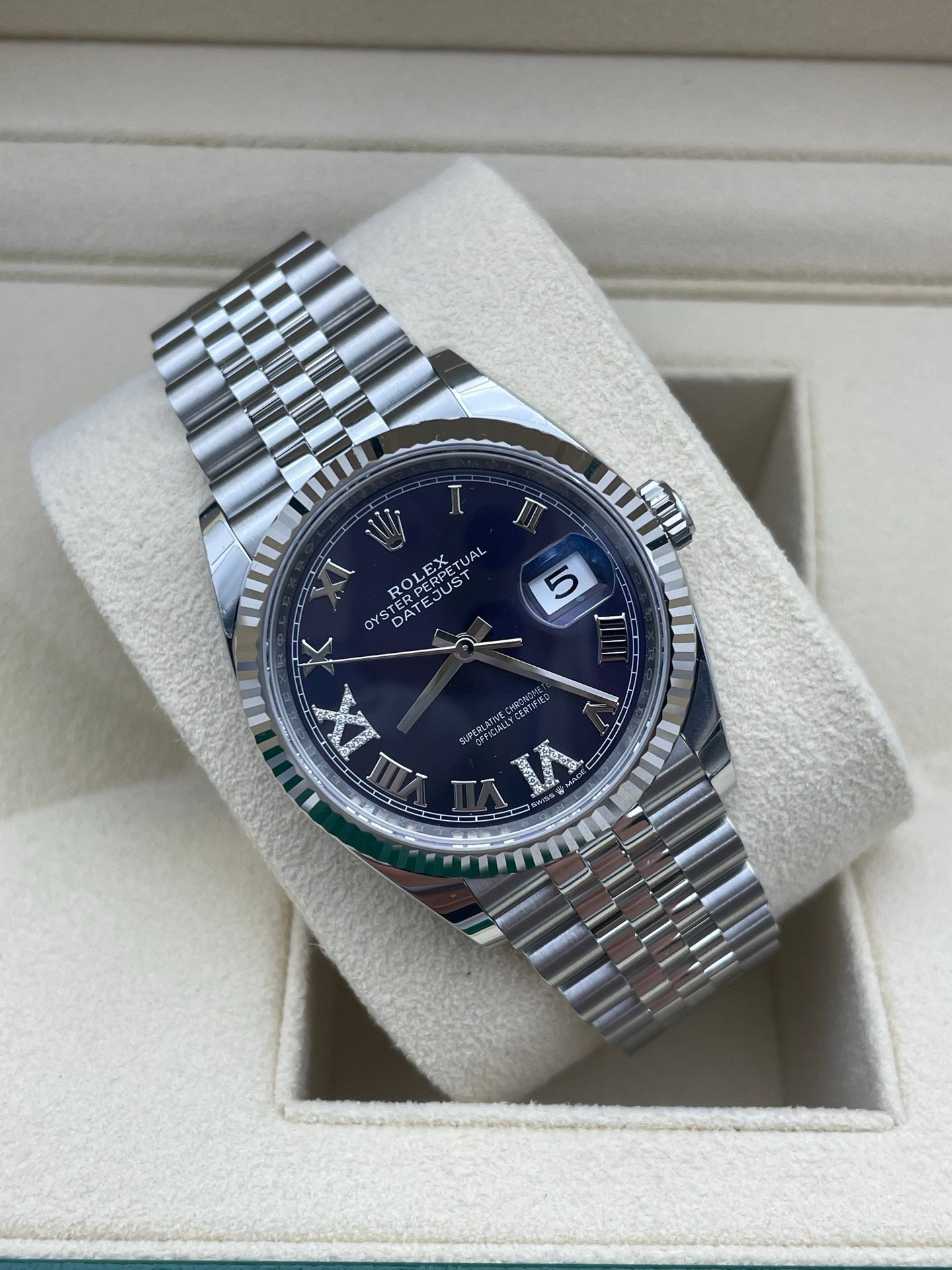 2025 Brand New Rolex - 126234-0021 Datejust 36 Stainless Steel / Fluted / Aubergine Roman-Diamonds / Jubilee