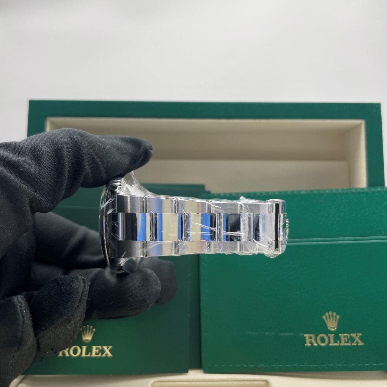 2025 Brand New Rolex - 126300-0013 Datejust 41 Stainless Steel Smooth / Oyster / Slate Roman