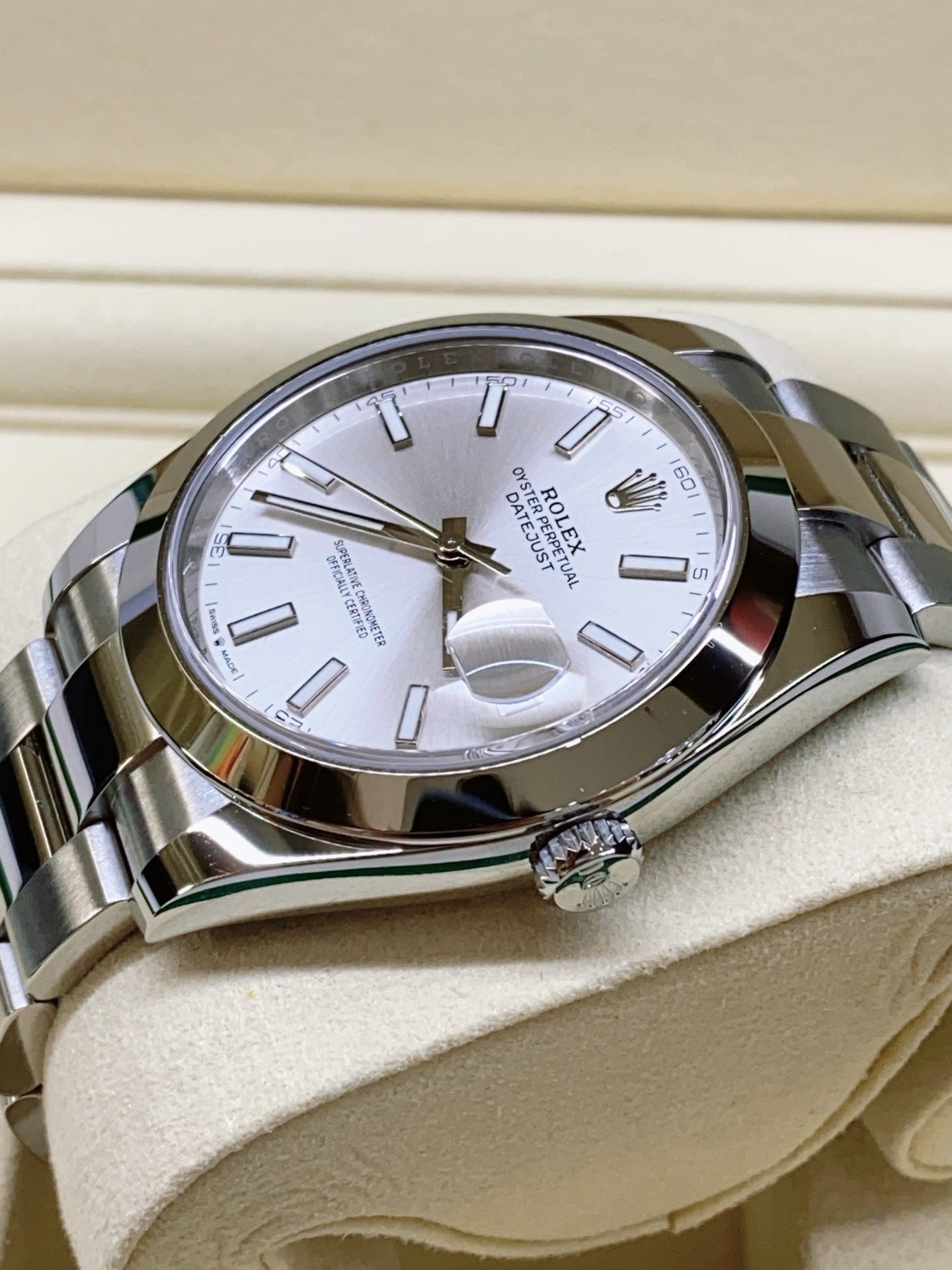 2025 Brand New Rolex - 126300-0003 Datejust 41 Stainless Steel Smooth / Oyster / Silver