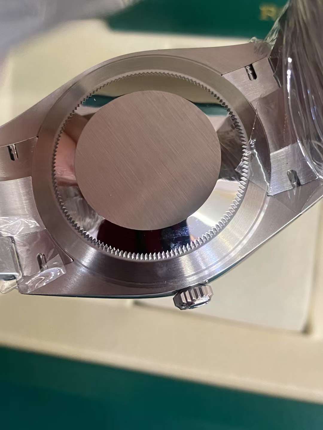 2025 Pre-owned Rolex - 126300-0015 Datejust 41 Stainless Steel Smooth / Oyster / White Roman