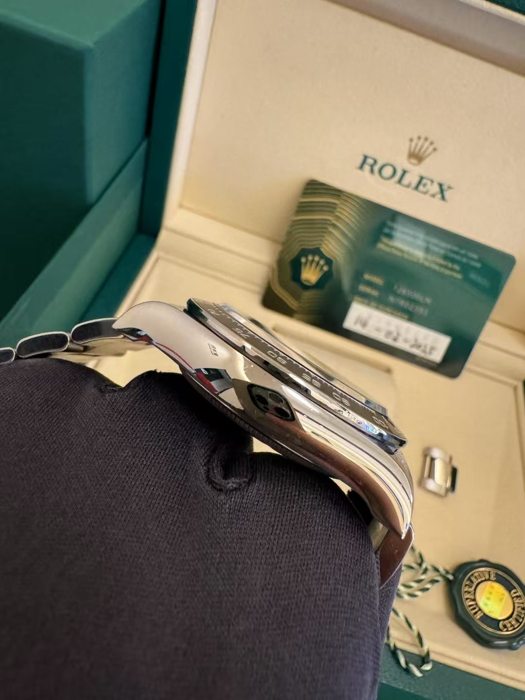 2025 Like New Rolex - 126500LN-0001 Cosmograph Daytona Stainless Steel - Cerachrom / White / Oyster