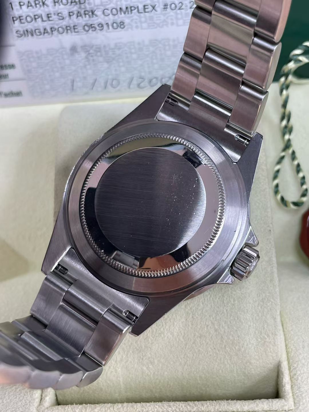 2009 Pre-owned Rolex - Submariner Date 16610