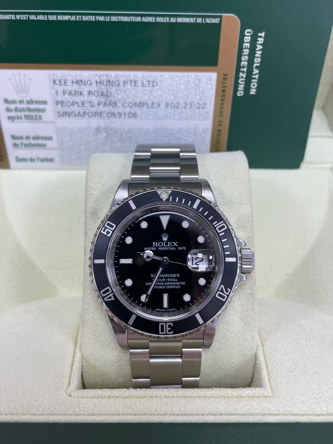 2009 Pre-owned Rolex - Submariner Date 16610
