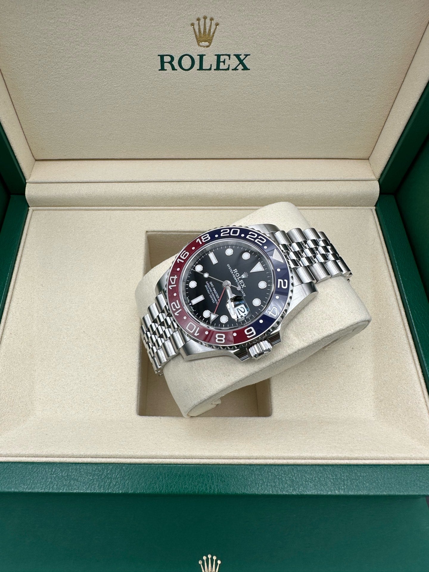 2025 Brand New Rolex - 126710BLRO-0001 GMT-Master II Stainless Steel / BLRO / Jubilee