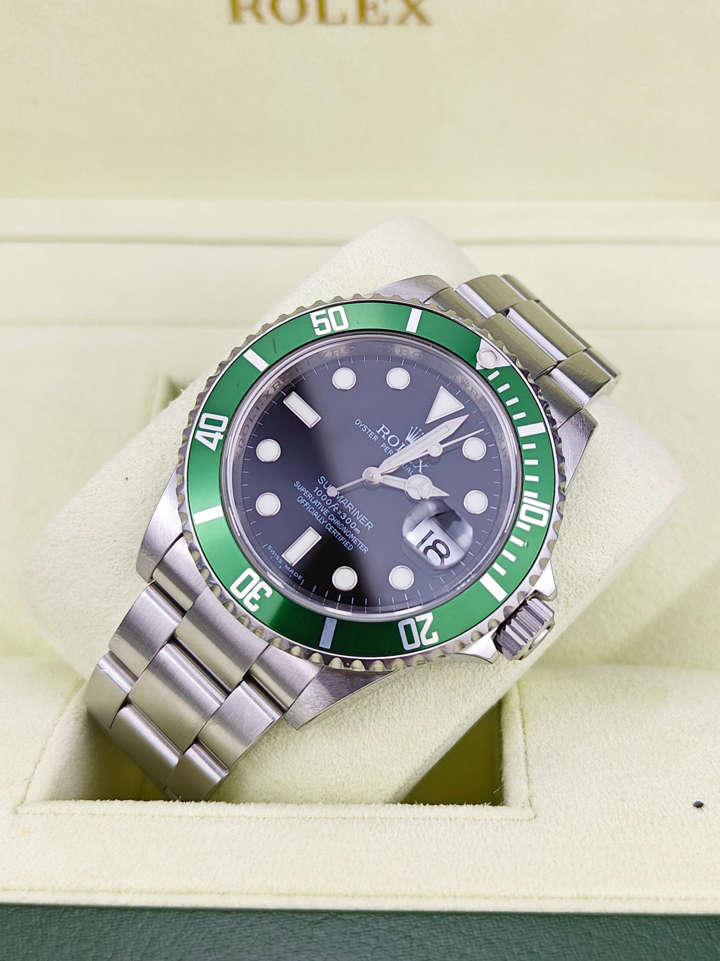 2011 Pre-owned Rolex - 16610LV MK7 Submariner Date 16610 LV Mark 7