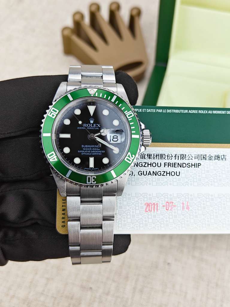 2011 Pre-owned Rolex - 16610LV MK7 Submariner Date 16610 LV Mark 7