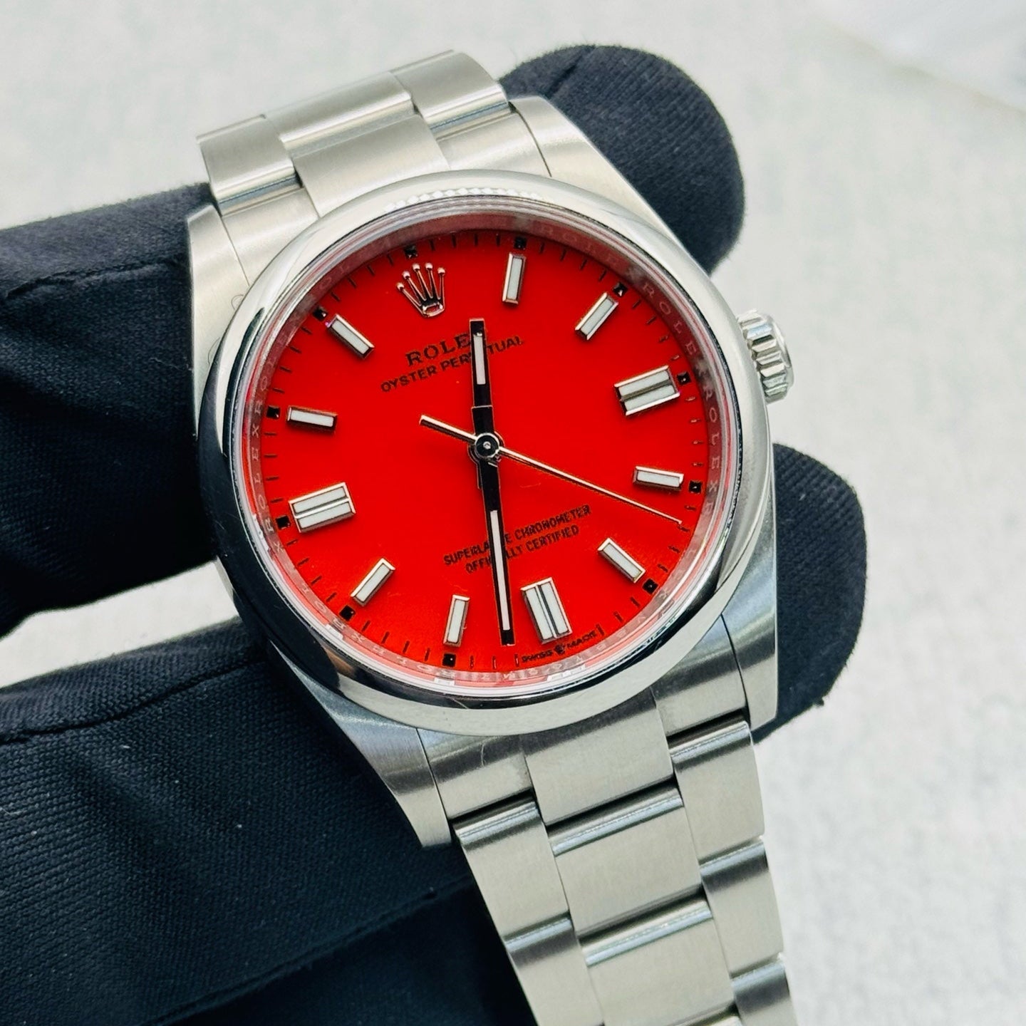 2021 Pre-owned Rolex - 126000-0007 Oyster Perpetual 36 Stainless Steel / Red