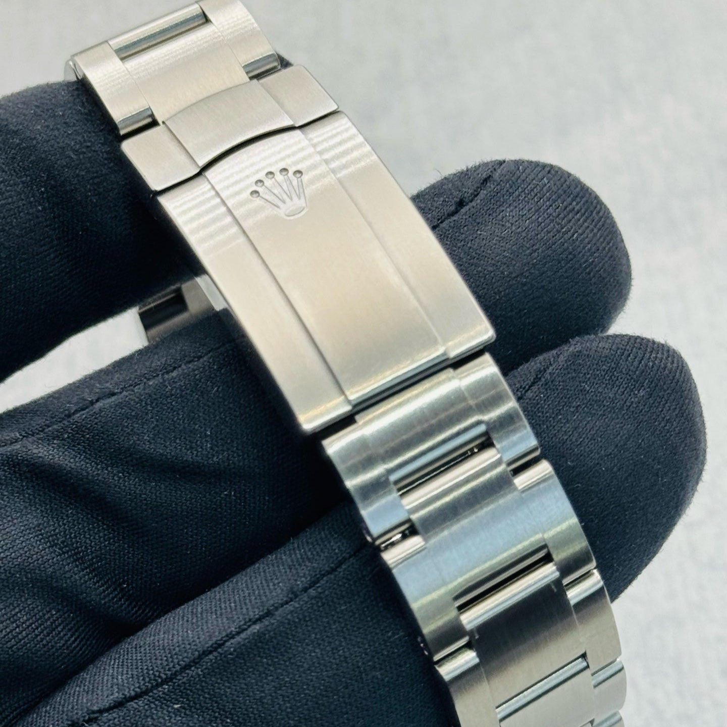 2021 Pre-owned Rolex - 126000-0007 Oyster Perpetual 36 Stainless Steel / Red